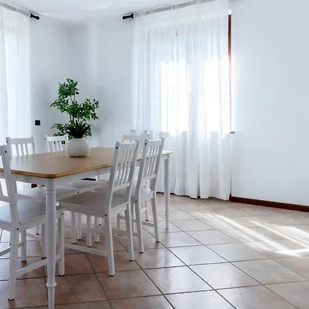 Apartment Profumodilago *