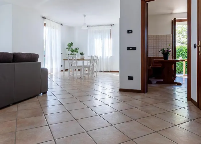 Apartament Profumodilago *